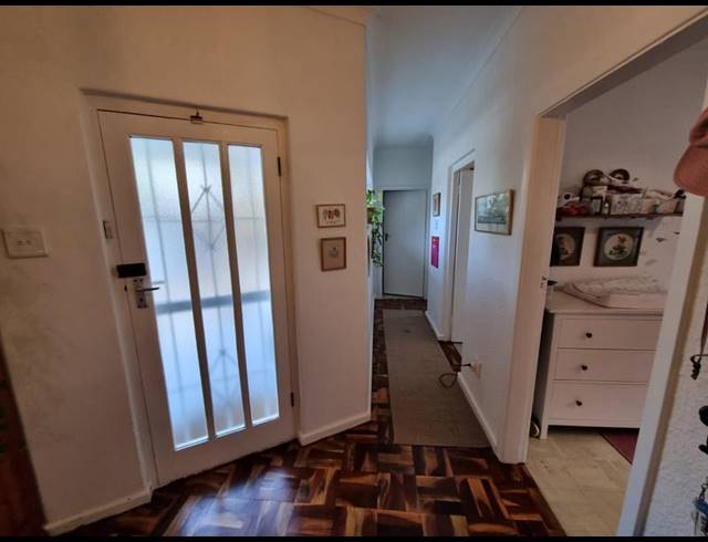 3 BEDROOM HOUSE FOR SALE IN BOSTON